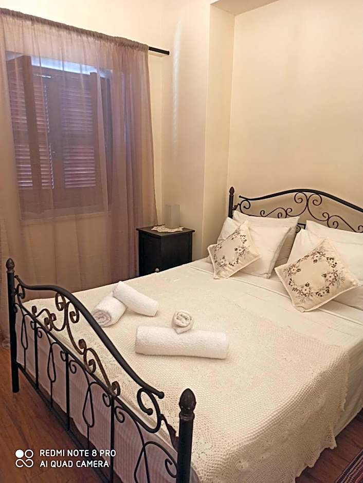 Lefkara Hotel