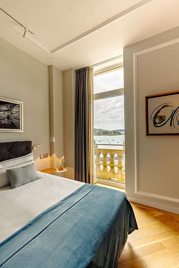 Lasala Plaza Hotel - Adults Only