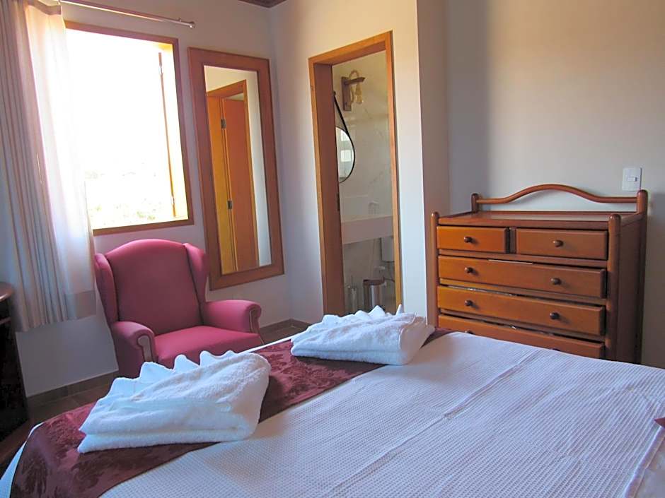 Casa 1 Chalé Alto dos Bandeirantes