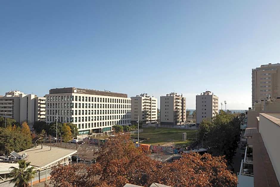 Feelathome Poblenou Beach Apartments