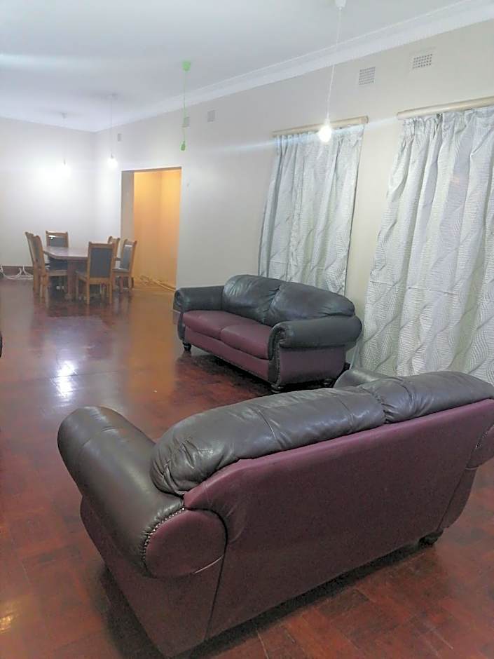 180 On Anderson Guest House