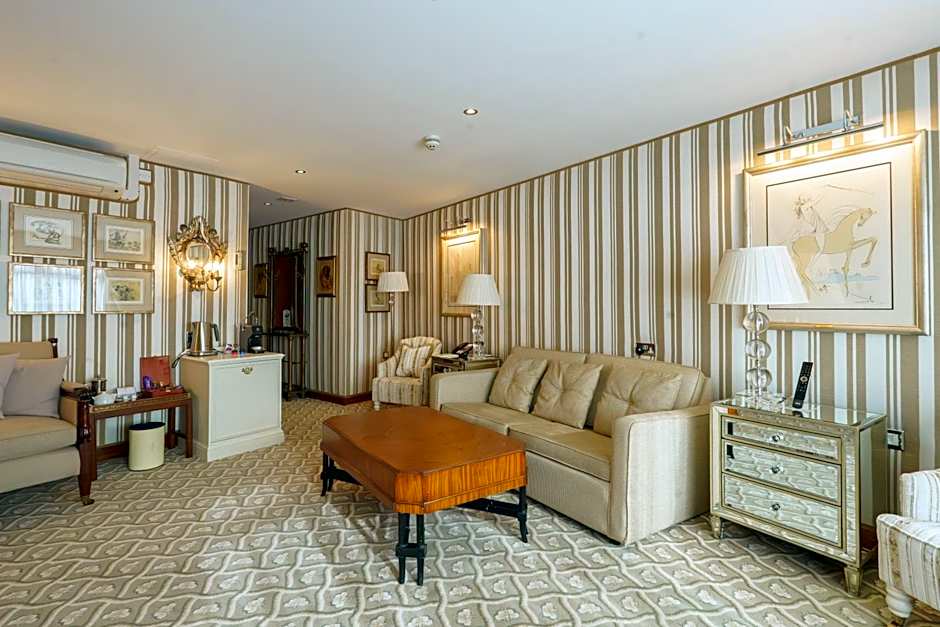 Duke Of Richmond Hotel