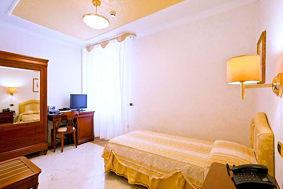 Mariano IV Palace Hotel