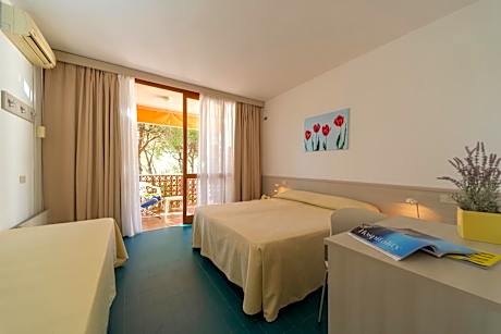 Triple Room with Balcony