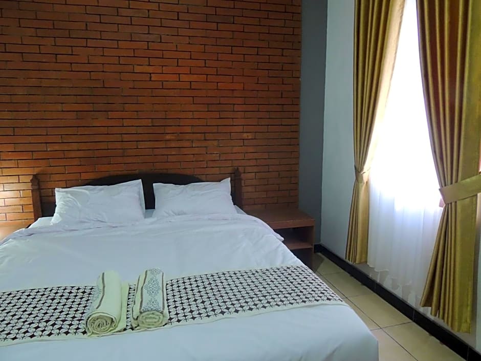 Omah Mardi Syariah by Ndalem Beong