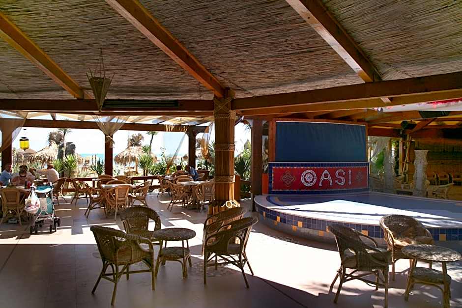 Oasi Beach Hotel