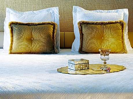 Side Sea View Family Suite