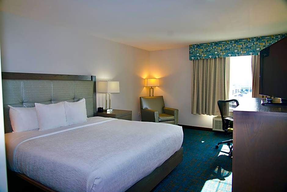 La Quinta Inn & Suites by Wyndham St Paul-Woodbury