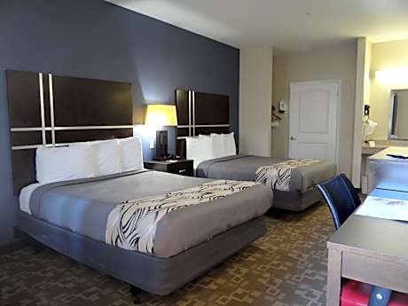 Queen Room - Disability Access