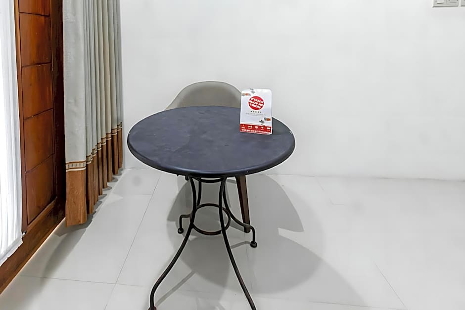 Hotel O Kebun Manis Homestay Near Lapangan Bola Volly Batu Kumbung