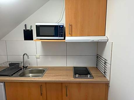 Economy Quadruple Room