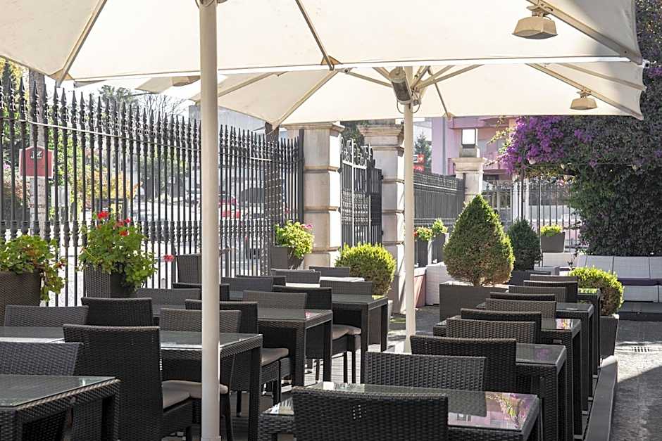 SANA Silver Coast Hotel