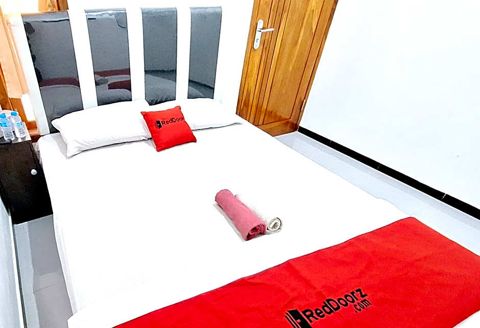RedDoorz at Queen Asri Premium