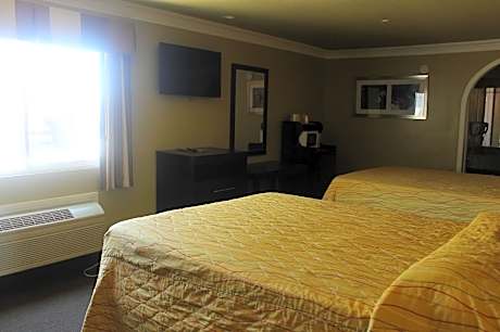 Queen Room with Two Queen Beds