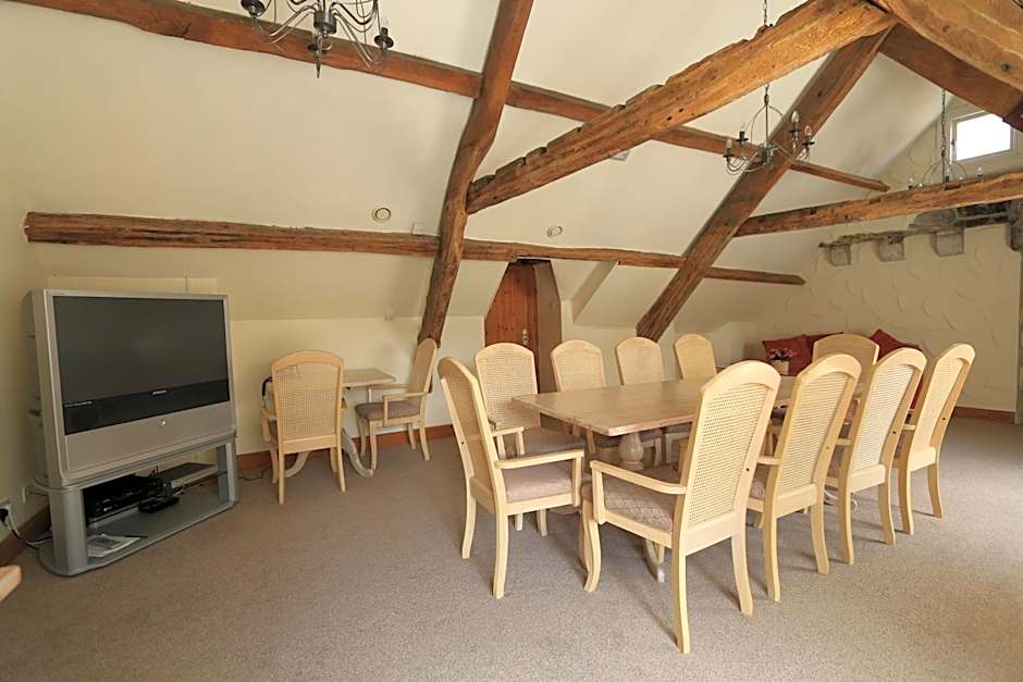 Centre Of Britain Hotel