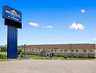 Microtel Inn & Suites by Wyndham Mineral Wells/Parkersburg