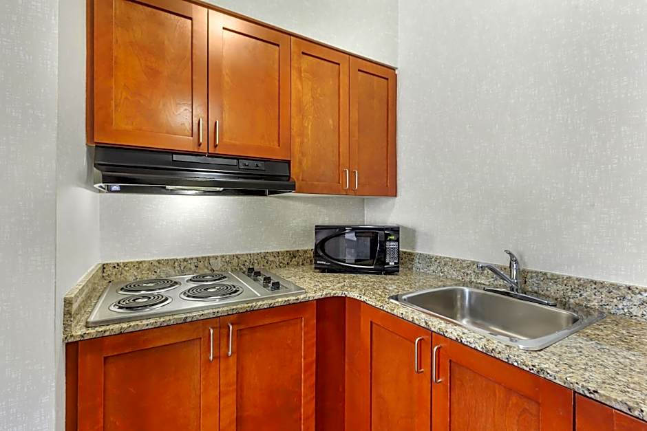 Best Western Plus Rose City Suites