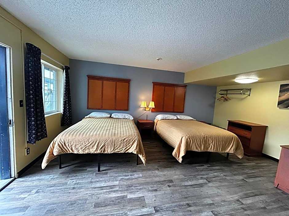 Travelers Inn by OYO Longview Kelso