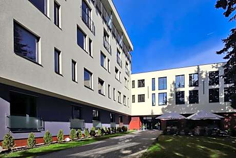 Carlsbad INN hotel & apartments