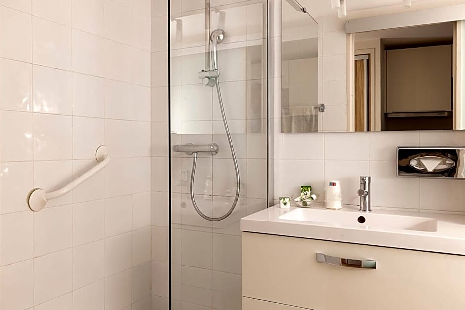 Hôtel & Résidence Lou Paradou Gréoux Les Bains