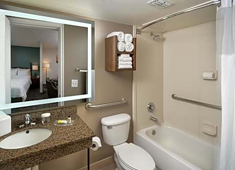 Queen Studio Suite with Two Queen Beds - Mobility Access Tub/Non-Smoking