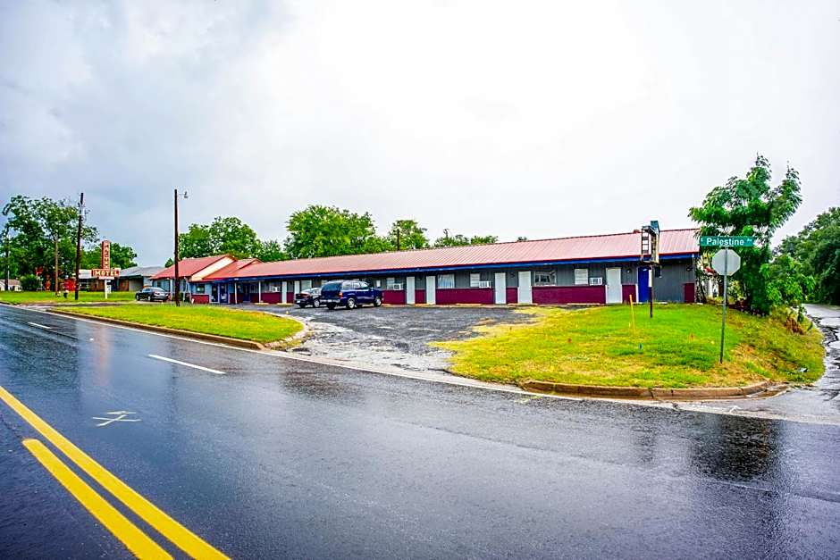 Budget Inn By OYO Palestine TX Hwy 79