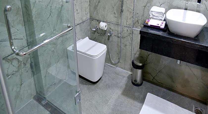 Clarks Inn Suites Katra