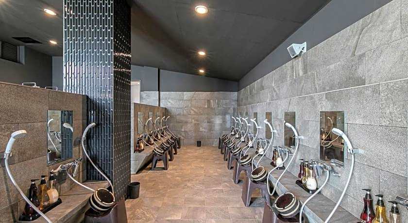 Hitoyoshi Onsen Nabeya