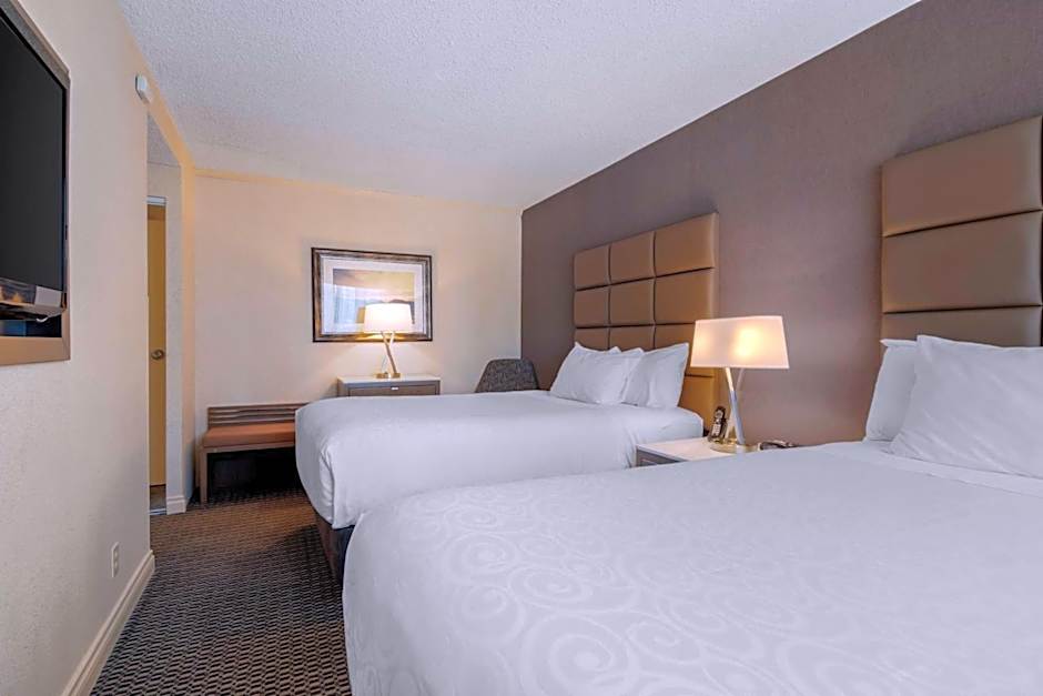 Best Western Premier Chateau Granville Hotel & Suites & Conference Centre