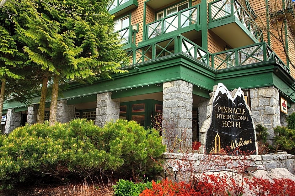 Pinnacle Hotel Whistler