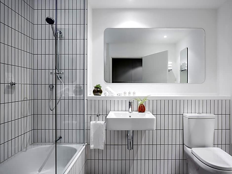 The Larwill Studio Melbourne - Art Series