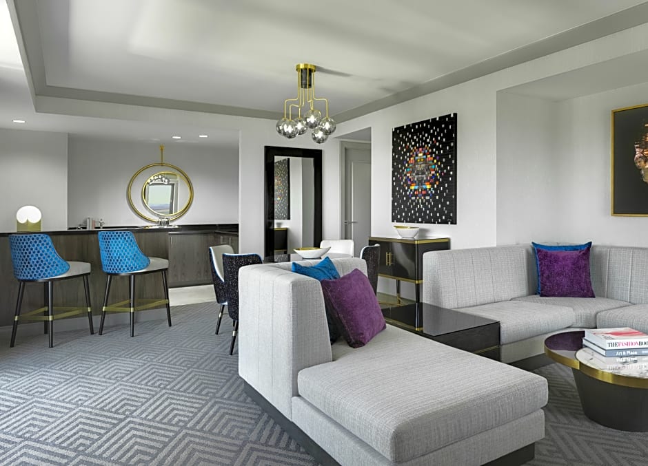 Photo 1 of 3 of Standard Suite