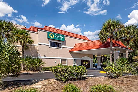 Quality Inn & Suites St Augustine Beach Area