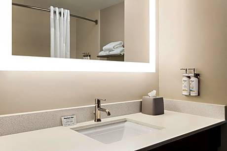 Queen Suite with Two Queen Beds