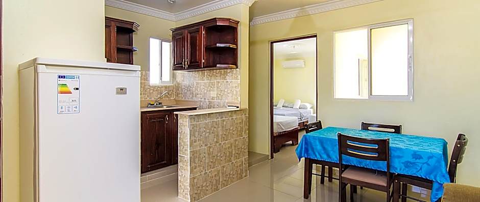 Tropical Island Apartahotel