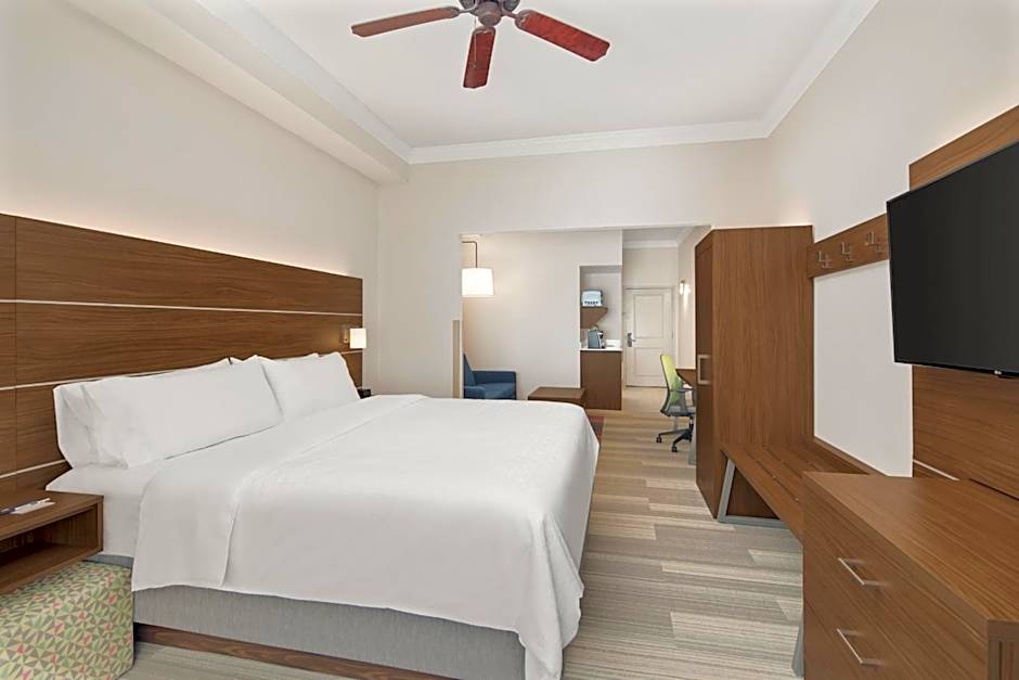 Holiday Inn Express Hotel & Suites Byron By IHG