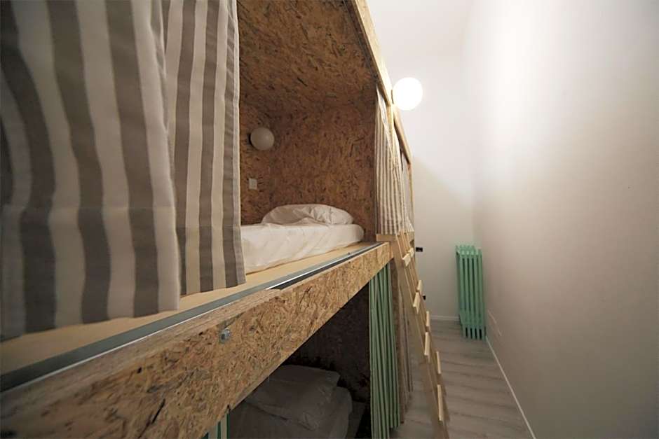 Dopa Hostel