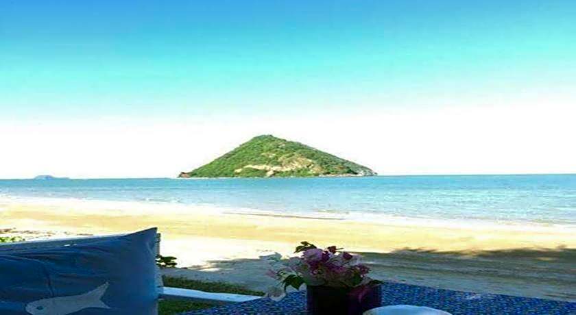 Brassiere Beach Hotel