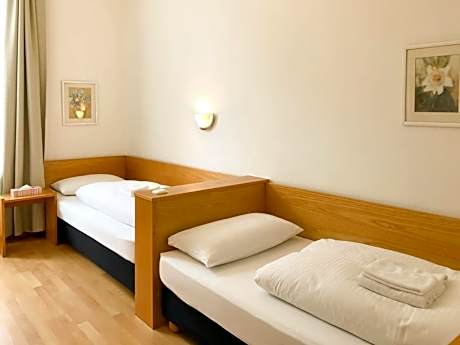Twin Room including Parking