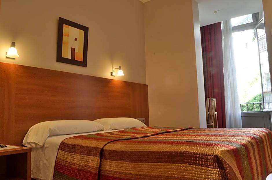Ciudad Condal Hostal - Paseo de Gracia