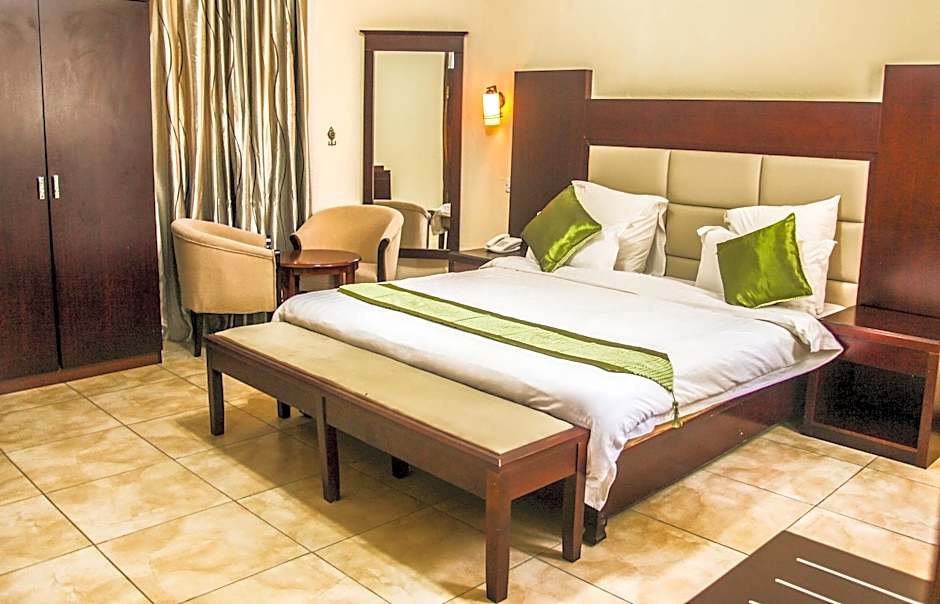 Chamba Valley Exotic Hotel.