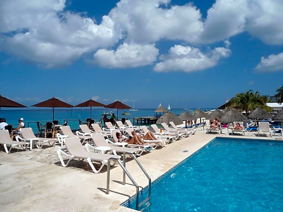 El Cid La Ceiba Beach Hotel