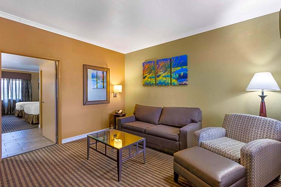 Royal Sun Hotel & Suites