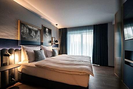 Junior Suite with Balcony