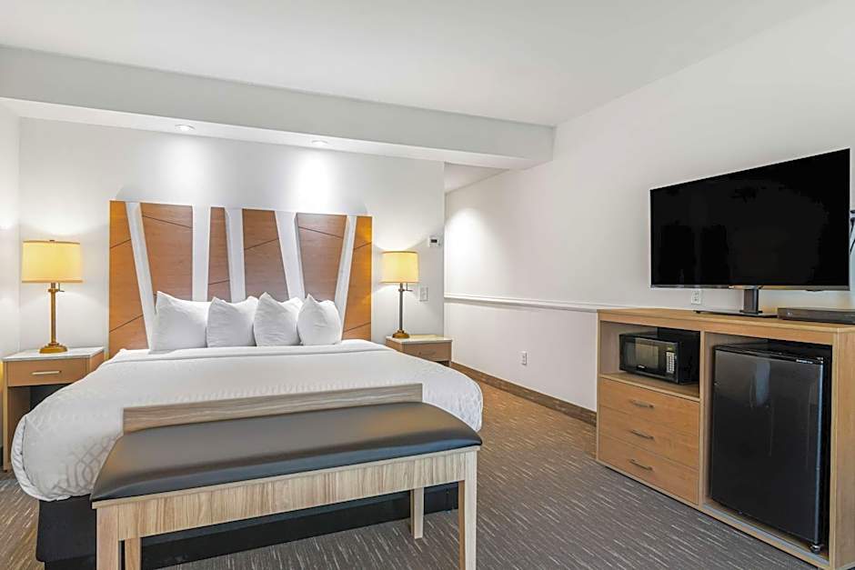Best Western Plus Westgate Inn & Suites