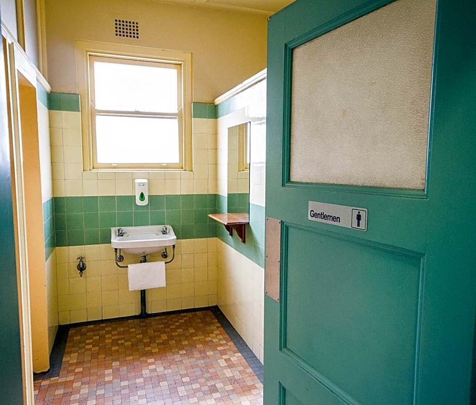 Grand Hotel Rockdale