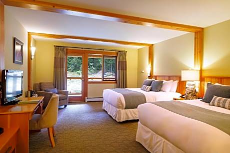 Superior Queen Room with Two Queen Beds