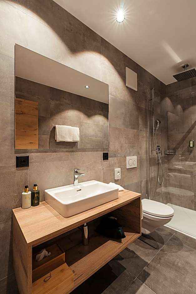 Zermatt Budget Rooms at Alpen Resort, Spa & Dining