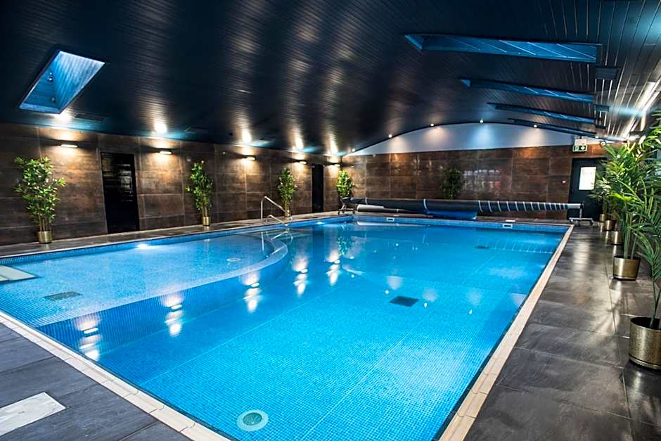 Holyrood Hotel - Leisure Centre & The Spa at Orchids