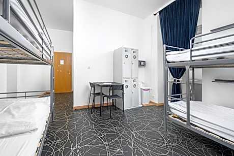 Bed in 4-Bed Dormitory Room